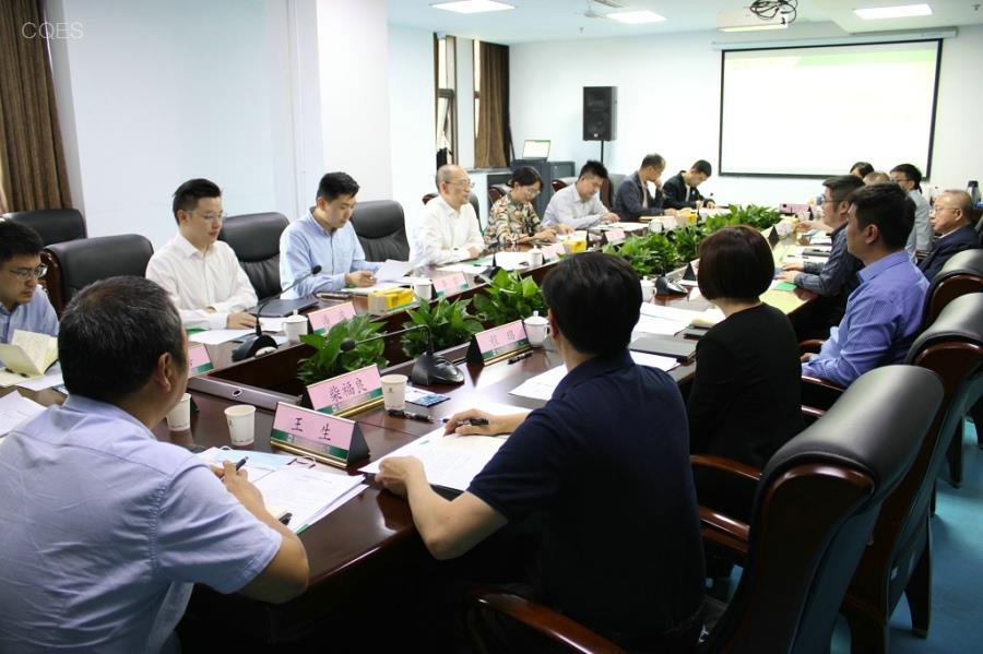 4.党委委员、副总经理何胜在环卫集团本部.JPG